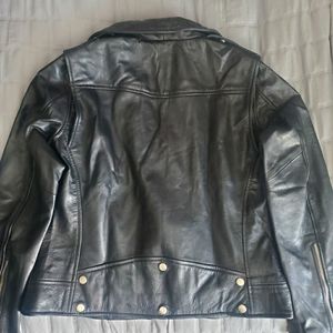 Awesome leather jacket!! NEW!!!
